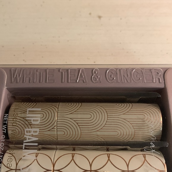 WHITE TEA & GINGER LIP BALM SET INFUSED WITH SHEA BUTTER - Picture 2 of 4